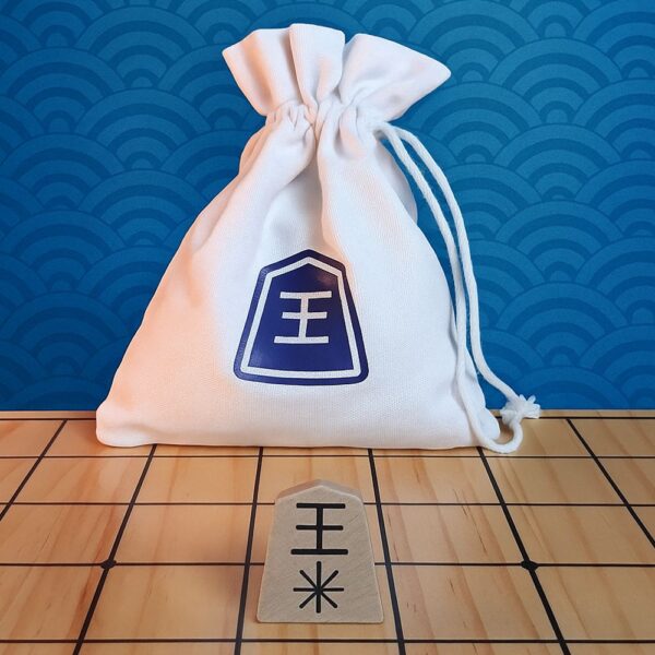 International / Westernized Shogi Set with Arrows and Japanese 1-Kanji
